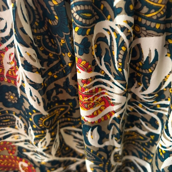 Bohemian Floral Sleeveless Frint Button Detail Adjustable Straps Cami - Picture 4 of 4